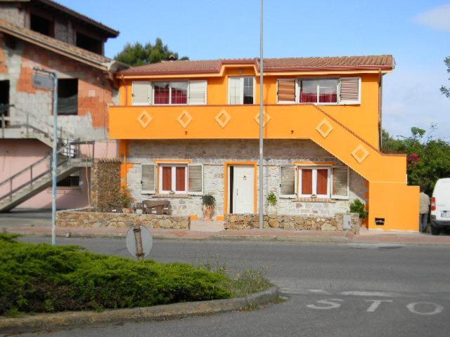 B&B Il Girasole SantʼAnna Arresi Kültér fotó