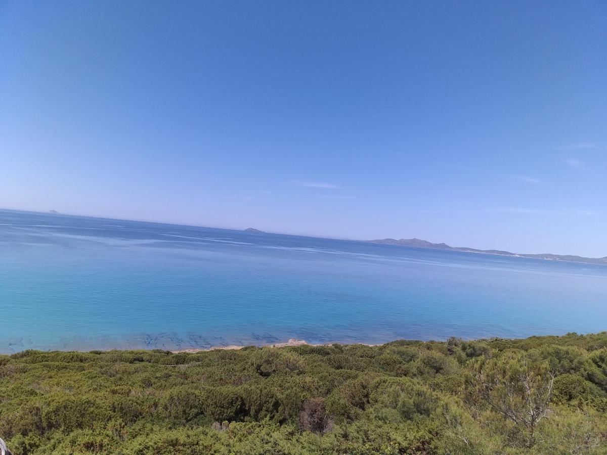 B&B Il Girasole SantʼAnna Arresi Kültér fotó