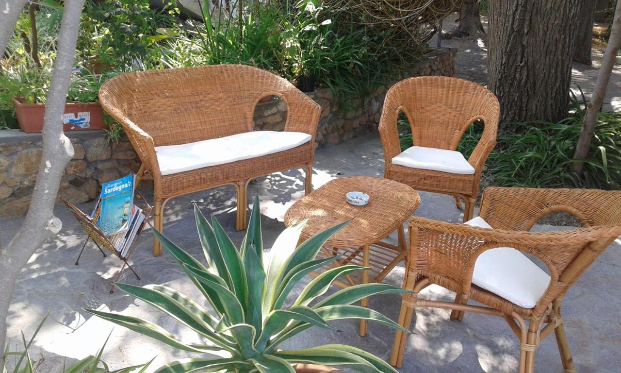 B&B Il Girasole SantʼAnna Arresi Kültér fotó