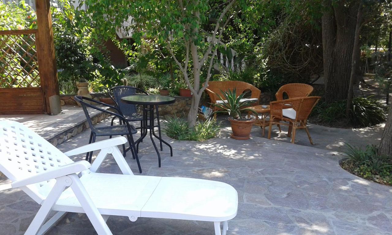 B&B Il Girasole SantʼAnna Arresi Kültér fotó